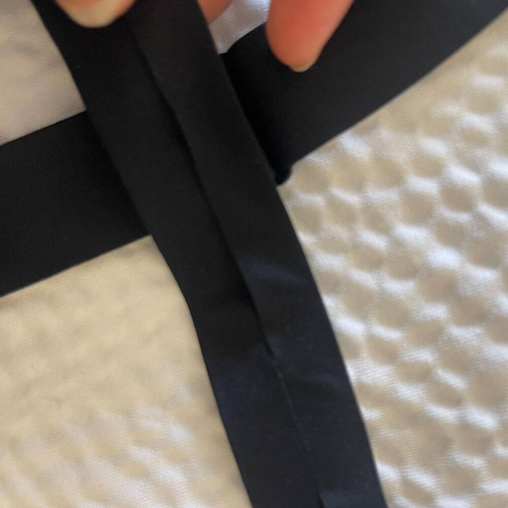 Athleta Square Neck V Bra Cup Bikini Top Black 36B/C Underwire Swimsuit - Picture 9 of 10